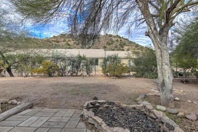 9006 E Gary Ln-56