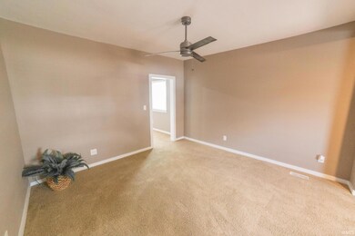 731 E Iowa St, Evansville, IN 47711 - photo 7