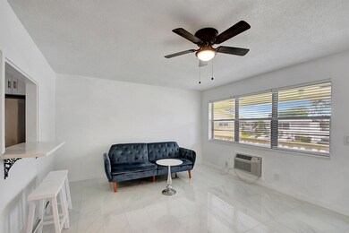 326 Camden N, West Palm Beach, FL 33417 - photo 5