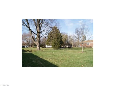 193 Taylor Rd, Barberton, OH 44203 - photo 2