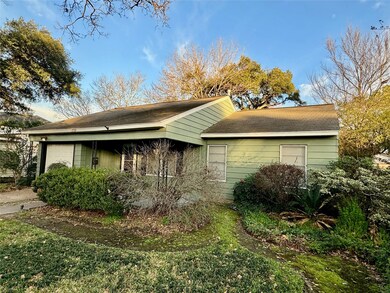 1718 Nina Lee Ln, Houston, TX 77018 - photo 2