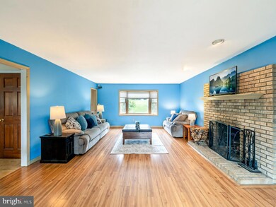 6181 Acorn Dr, Emmaus, PA 18049 - photo 6