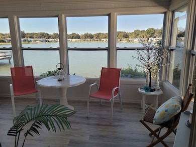 6155 Spring Lake Cir unit 197, Zephyrhills, FL 33540 - photo 4