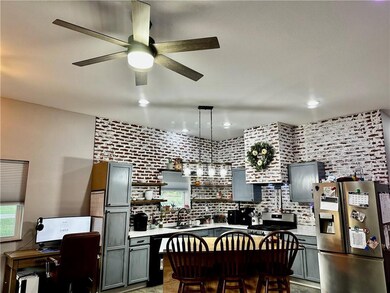 304 W Spruce St, Chilhowee, MO 64733 - photo 3