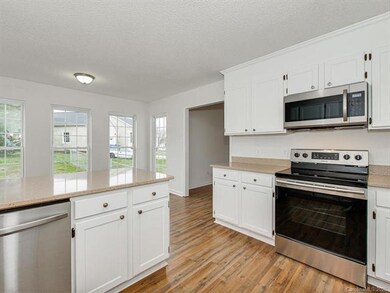 150 Deercroft Dr, Statesville, NC 28625 - photo 3