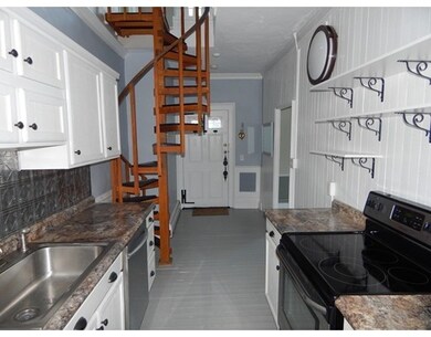 137 Water St unit 1, Newburyport, MA 01950 - photo 5