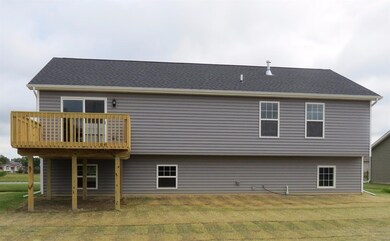 5367 Woodland Dr, Crown Point, IN 46307 - photo 3