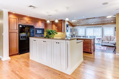 21 Andrew Cir, Stoughton, MA 02072 - photo 5