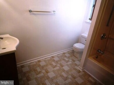 13217 Miles Rd, Middle River, MD 21220 - photo 5