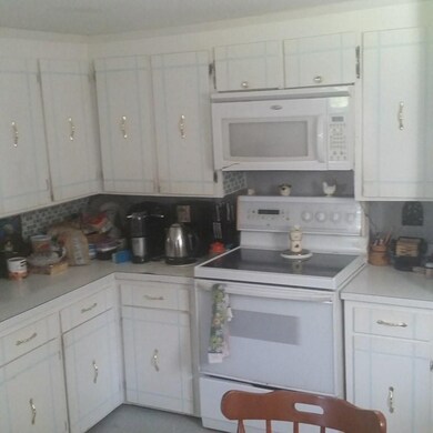 42 Whiting St, Lynn, MA 01902 - photo 6