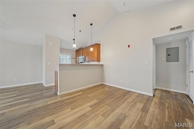 1302 Spring Creek Ln, O Fallon, MO 63368 - photo 7