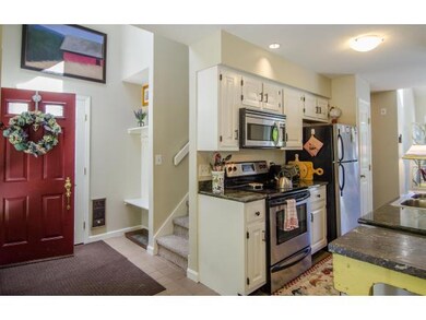 111 Lakeland Dr unit 6A, Hartford, VT 05001 - photo 3