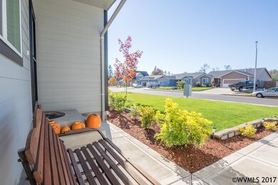 38613 SW Filbert St, Scio, OR 97374 - photo 3