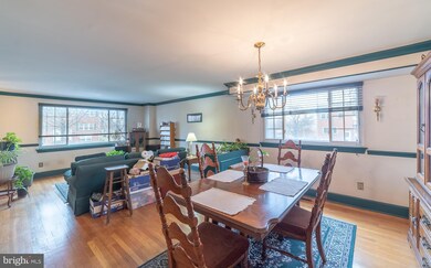 5654 Chelwynd Rd, Halethorpe, MD 21227 - photo 6