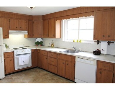 119 Emerson Gardens Rd unit 119, Lexington, MA 02420 - photo 6
