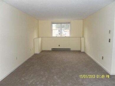 4 Meadowbrook Ct, Oxford, MA 01540 - photo 3