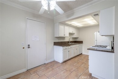 1251 S Meadow Ln unit 145, Colton, CA 92324 - photo 5