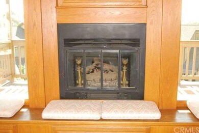 FIREPLACE IN LIVING ROOM
