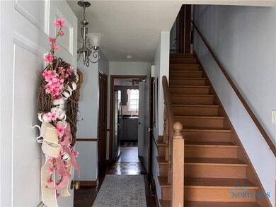 Welcome Home to 2007 Rose Arbor!
