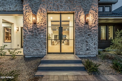 04 - Del Paisano Calle