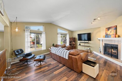 5534 College Meadow Cir, Anchorage, AK 99504 - photo 7