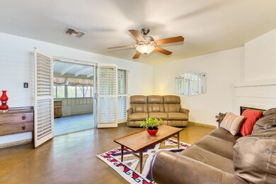 Open to Screened Porch