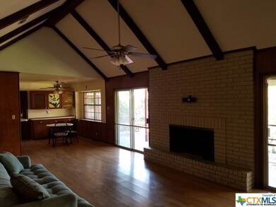 112 Nichols Dr, San Marcos, TX 78666 - photo 7