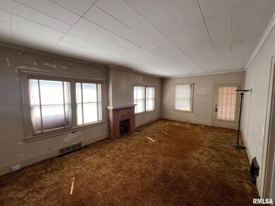 2021 N Myrtle St, Davenport, IA 52804 - photo 6