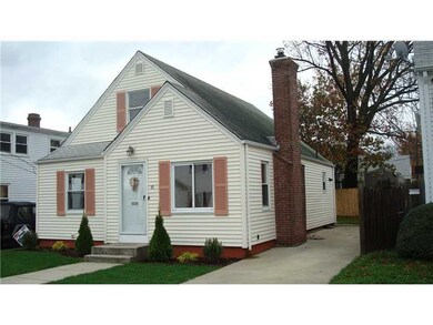 33 Pershing St, Cranston, RI 02910 - photo 2