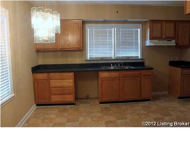 8808 Fairground Rd, Louisville, KY 40291 - photo 3