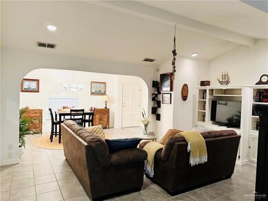 1100 W 3rd St, Weslaco, TX 78596 - photo 4