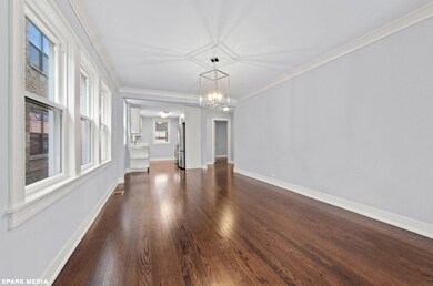 6032 N Mozart St, Chicago, IL 60659 - photo 4