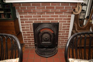 Decorative fireplace