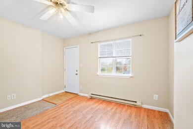 732 Clark St, New Castle, DE 19720 - photo 6