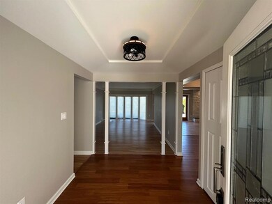 15053 Inbrook Dr, Plymouth, MI 48170 - photo 4