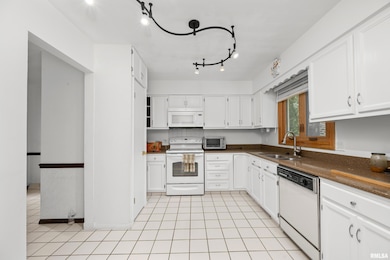 2586 E George Washington Blvd, Davenport, IA 52803 - photo 5