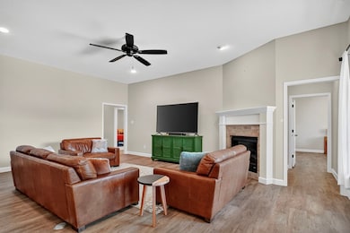 6105 Beals Creek Dr, Midland, TX 79707 - photo 7