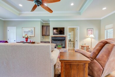 176 White Oak Ln, Hudson, TX 75904 - photo 7