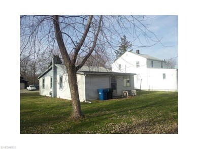 681 Dunny Ave, Sheffield Lake, OH 44054 - photo 4