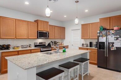 Very Large Kitchen!!