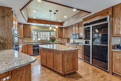 328 W Jones Creek Rd, Grants Pass, OR 97526 - photo 2