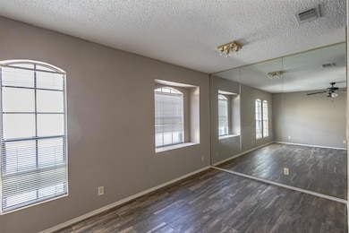 104 Belaire Dr unit 10, Laredo, TX 78041 - photo 6