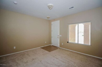Formal Living Room & Entry