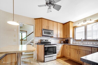 18531 Clyde Rd, Homewood, IL 60430 - photo 5