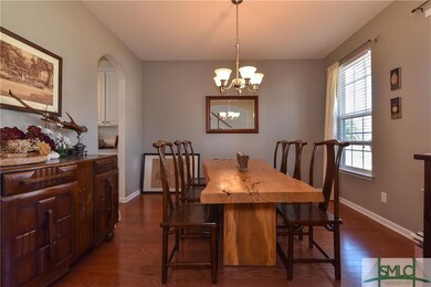 Entertain family & guests comfortably