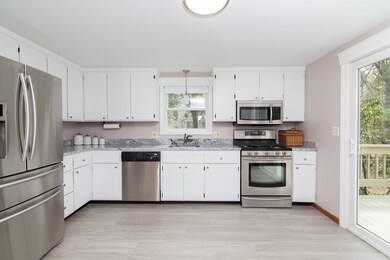 598 Prentice St, Holliston, MA 01746 - photo 3