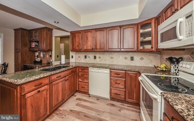 313 White Swan Way, Langhorne, PA 19047 - photo 7