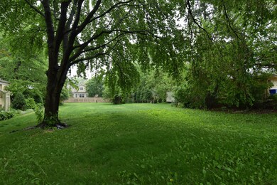 1011 S Main St, Wheaton, IL 60189 - photo 3