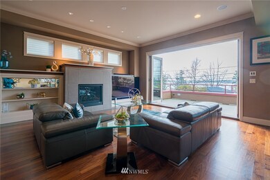 317 1st St, Kirkland, WA 98033 - photo 6