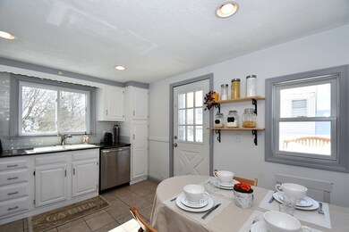 110 Hillcrest Rd, Waltham, MA 02451 - photo 3